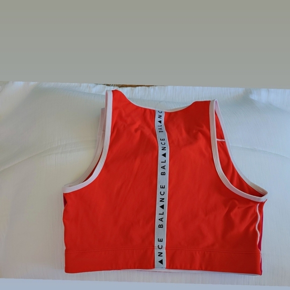 BALANCE TOPS - Picture 2 of 3